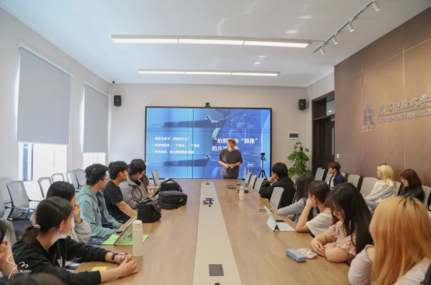 寻识·聚力 | 萨里国际学院第十二期学生骨干训练营成功举办